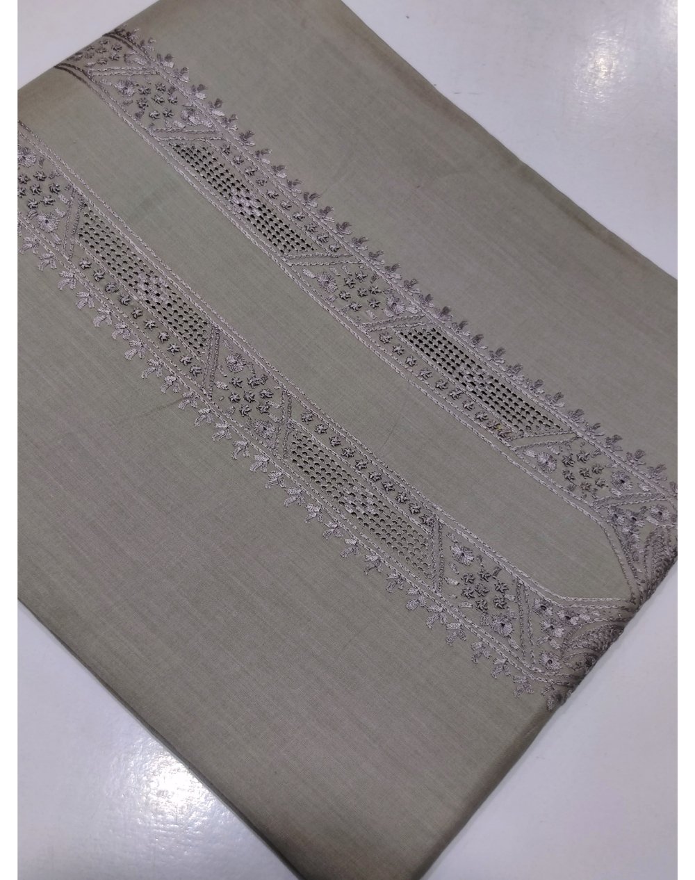 paper lawn and cotton fabric in Pakistan