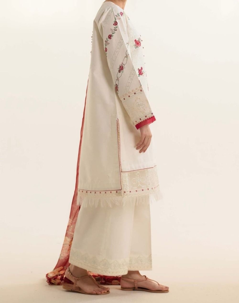 Lawn embroidered unstitched 3 piece in Pakistan