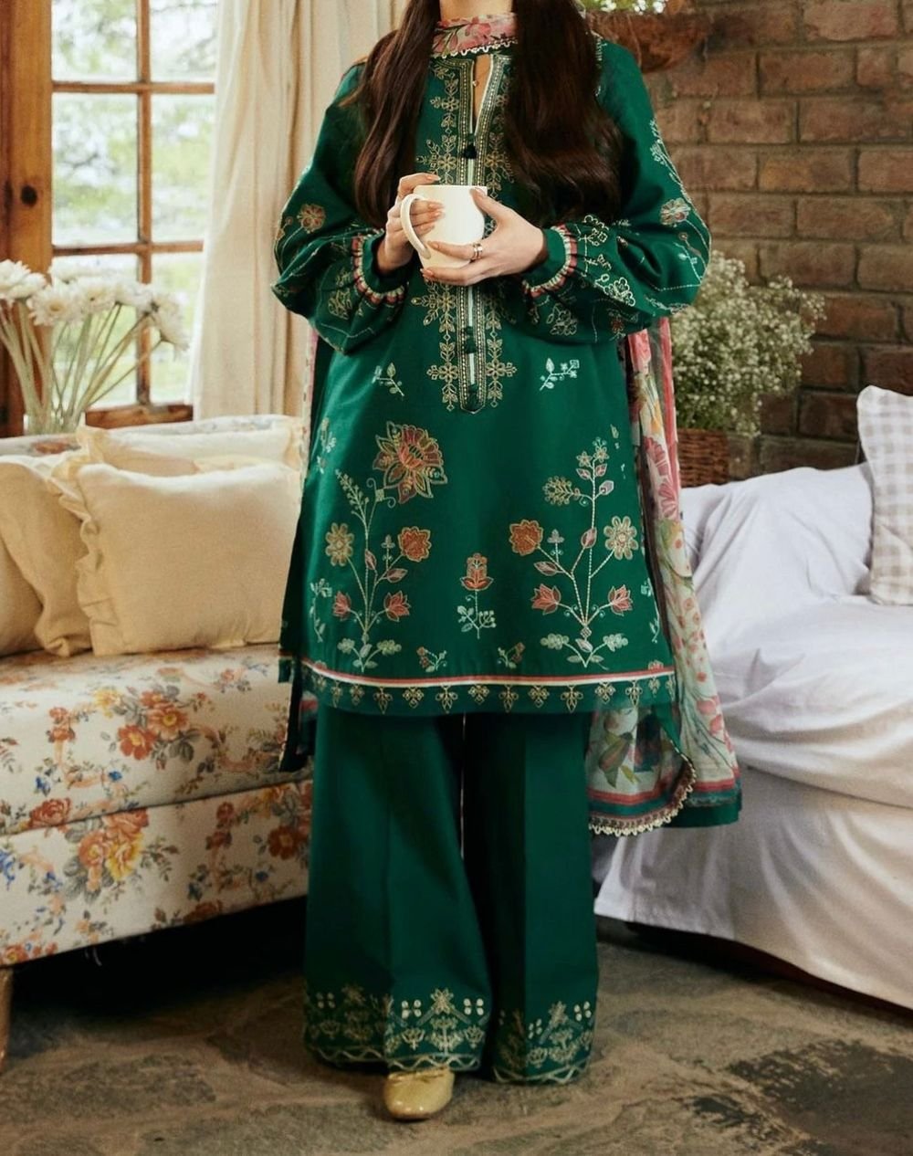Lawn embroidered unstitched 3 piece in Pakistan