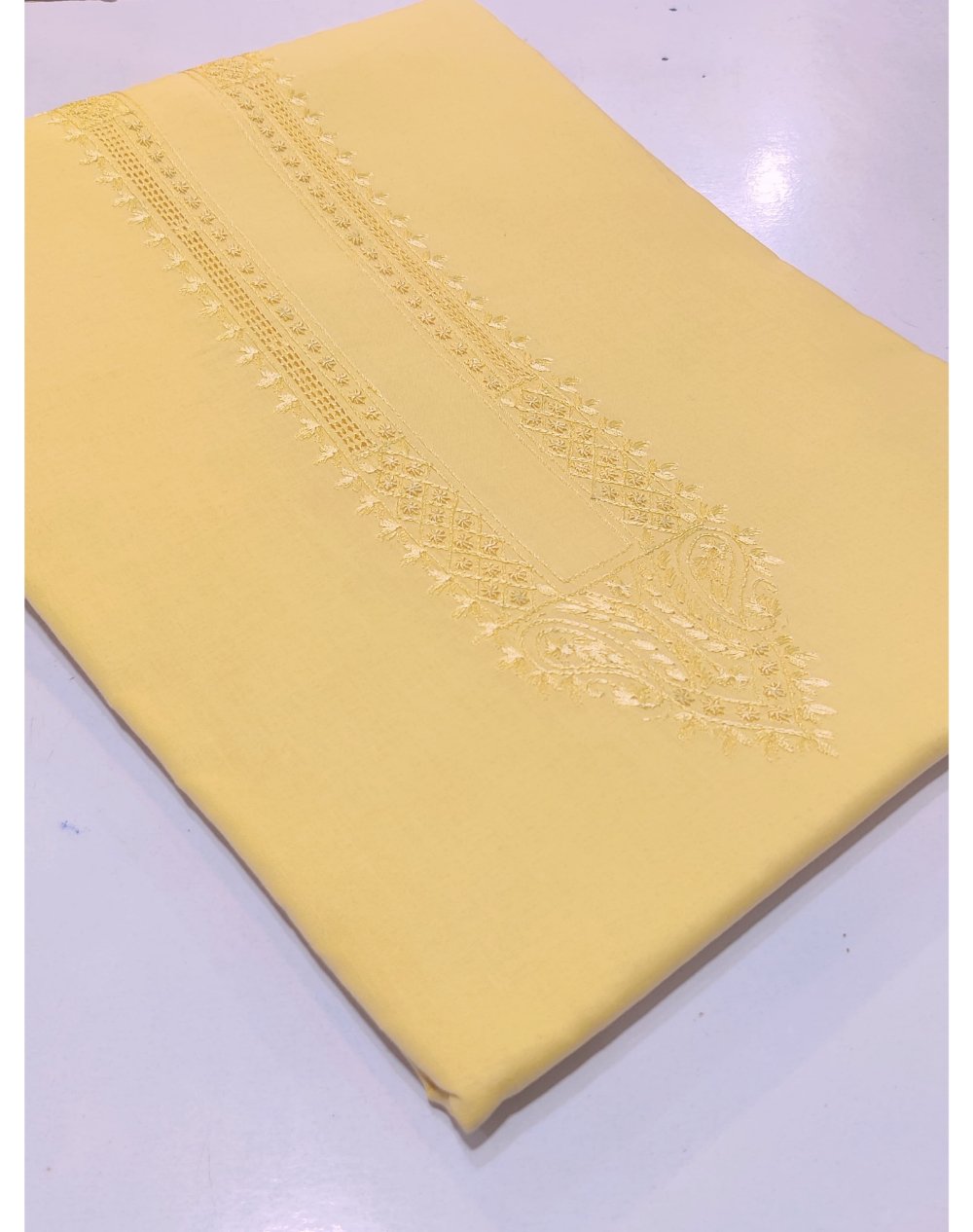 paper lawn and cotton fabric in Pakistan