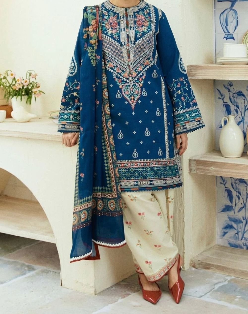 Lawn embroidered unstitched 3 piece in Pakistan