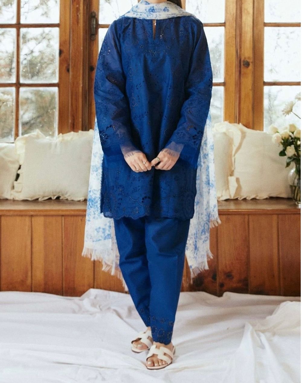 Lawn embroidered unstitched 3 piece in Pakistan