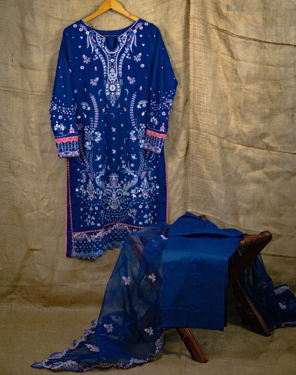casual and party wear embroidered lawn suit in Pakistan